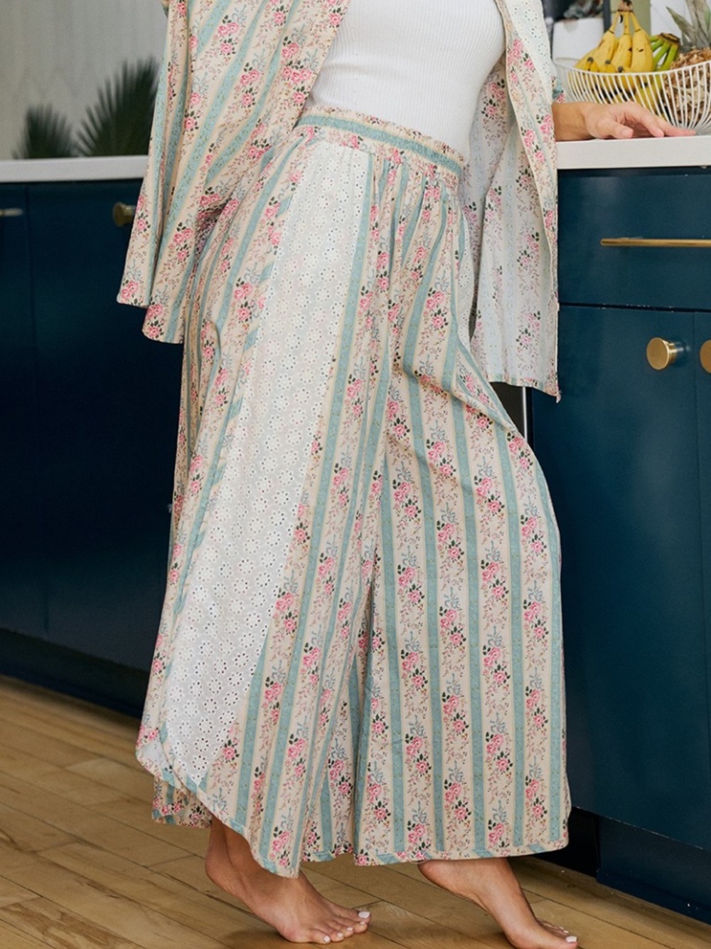 Bibi Floral Striped Print Eyelet Wide Leg Pants - Picture 9 of 12